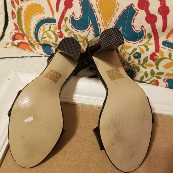 Pierre Dumas black Debbie heels, size 7 - Picture 8 of 9